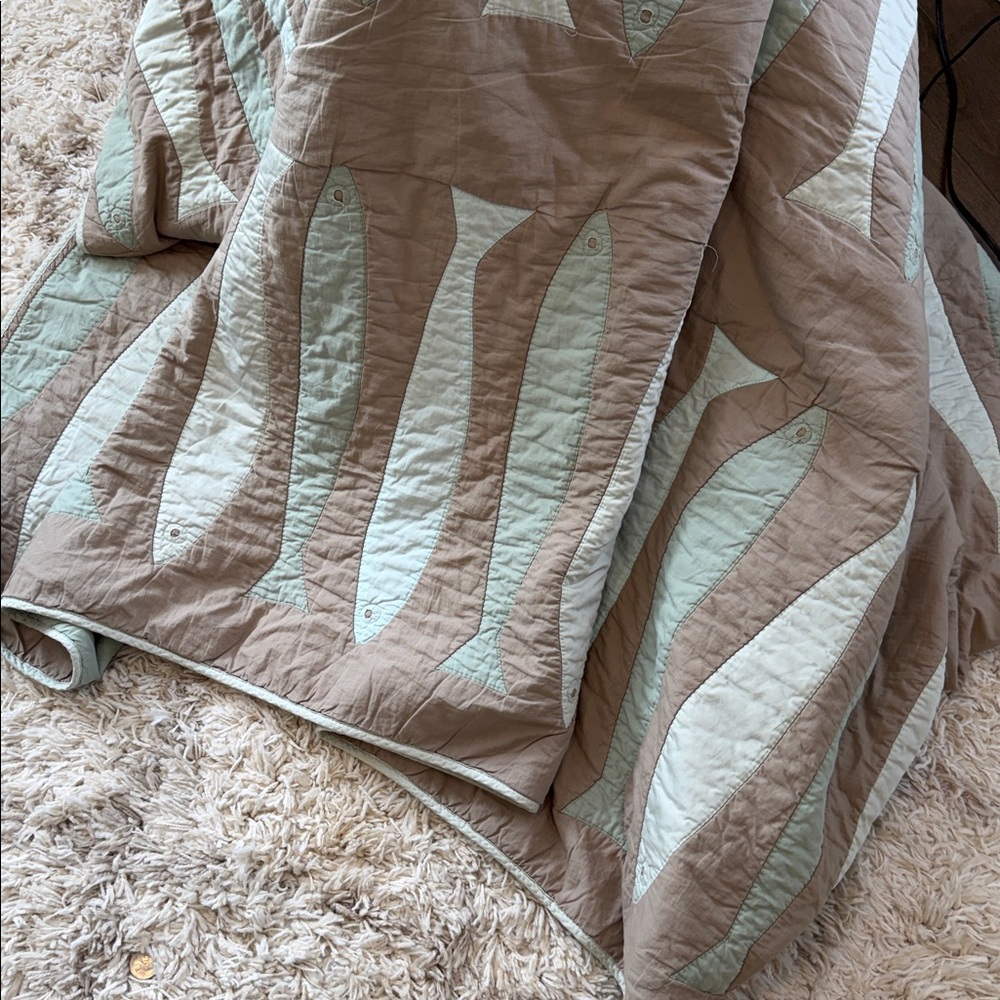Serena & Lily Fish Cotton Quilt Twin